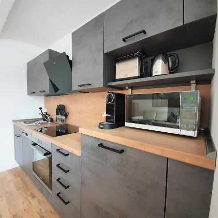Pb Ferienwohnungen - Fewo 1 - Stilvoll Eingerichtetes Apartment Im Herzen Senftenbergs エクステリア 写真