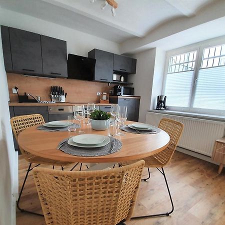 Pb Ferienwohnungen - Fewo 1 - Stilvoll Eingerichtetes Apartment Im Herzen Senftenbergs エクステリア 写真