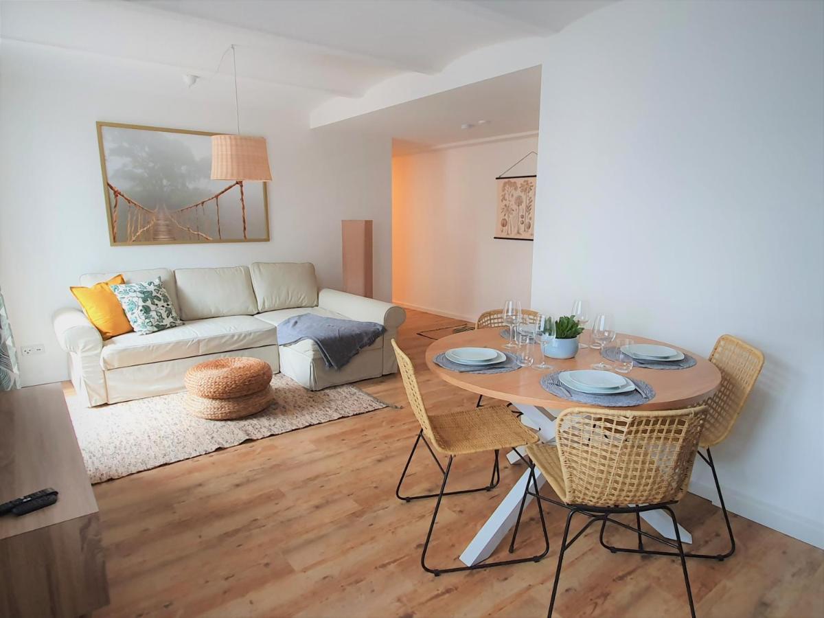 Pb Ferienwohnungen - Fewo 1 - Stilvoll Eingerichtetes Apartment Im Herzen Senftenbergs エクステリア 写真