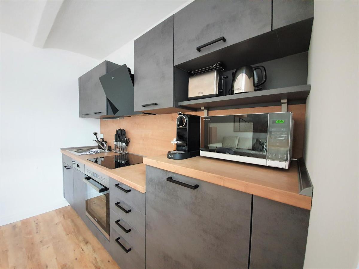 Pb Ferienwohnungen - Fewo 1 - Stilvoll Eingerichtetes Apartment Im Herzen Senftenbergs エクステリア 写真