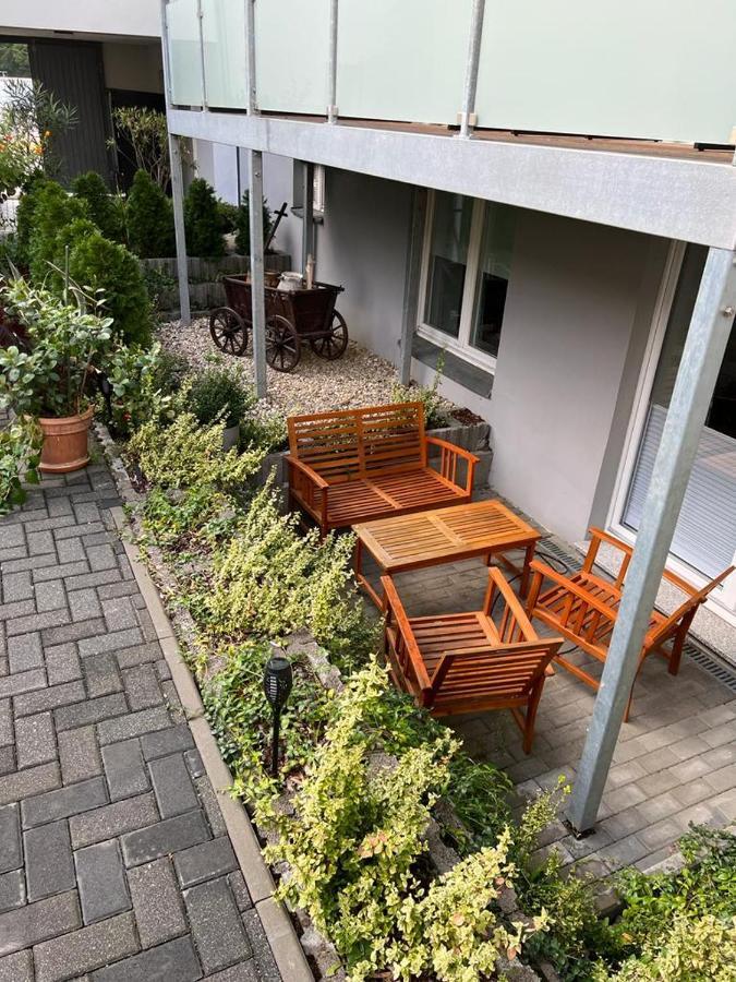 Pb Ferienwohnungen - Fewo 1 - Stilvoll Eingerichtetes Apartment Im Herzen Senftenbergs エクステリア 写真